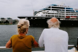 Read more about the article Halong Bay Cruise Wheelchair & Elderly Access: Sea Lion Facilities