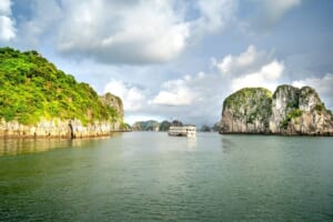 Read more about the article Valentine’s Day Halong Bay: Romance on Sea Lion Day Cruise