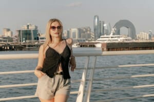 Read more about the article What to Wear on Halong Bay Day Trip: Dress Code for Every Activity
